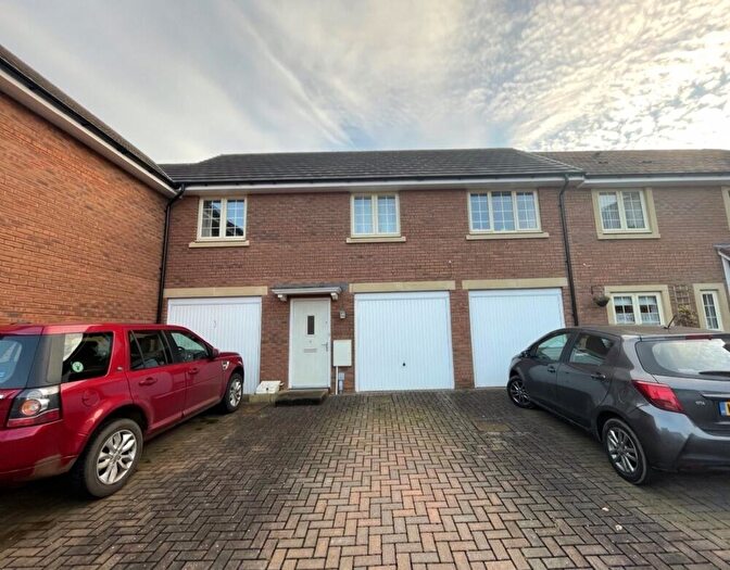 2 Bedroom Coach House To Rent In Willson Close, Wells, BA5