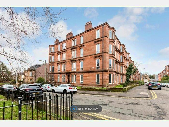 3 Bedroom Flat To Rent In Dennistoun, Glasgow, G31