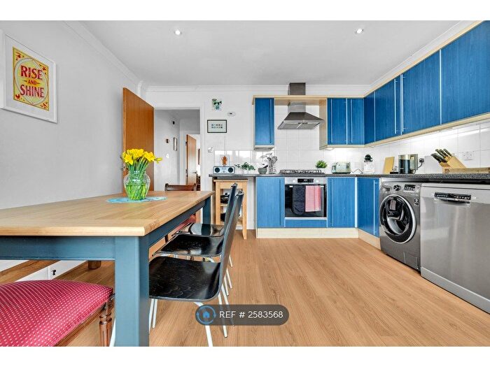 4 Bedroom Terraced House To Rent In Golden Lane, Brighton, BN1