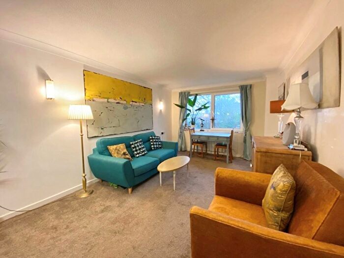 1 Bedroom Flat To Rent In Homeyork House, York, North Yorkshire, YO10