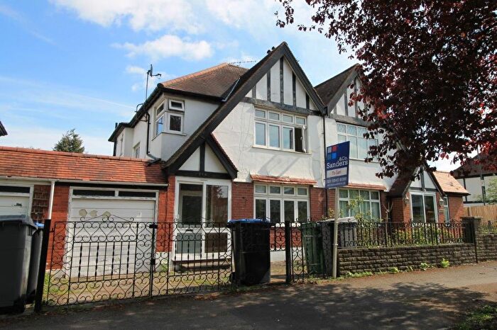3 Bedroom Semi-Detached House To Rent In Carlton Avenue West, Wembley, HA0