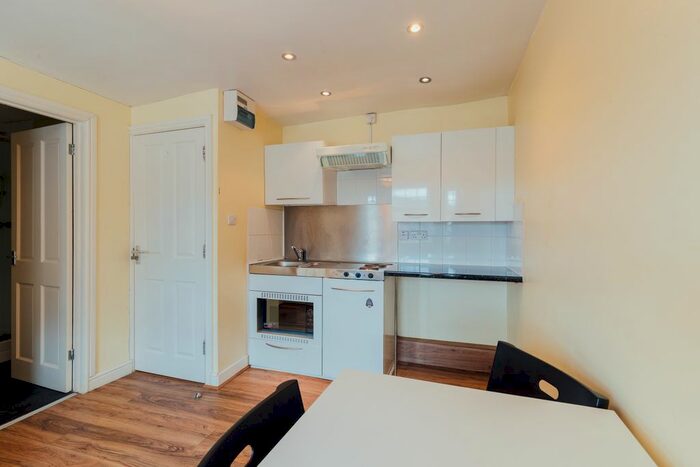 1 Bedroom Flat To Rent In Churchgate, Loughborough LE11