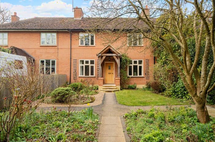 4 Bedroom Terraced House For Sale In Lillingstone Lovell, Buckingham, MK18