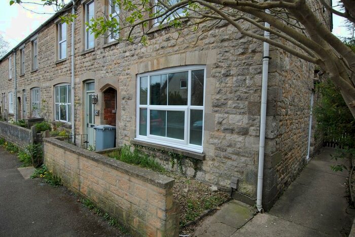 2 Bedroom Apartment To Rent In The Crofts, Witney, Oxon, OX28