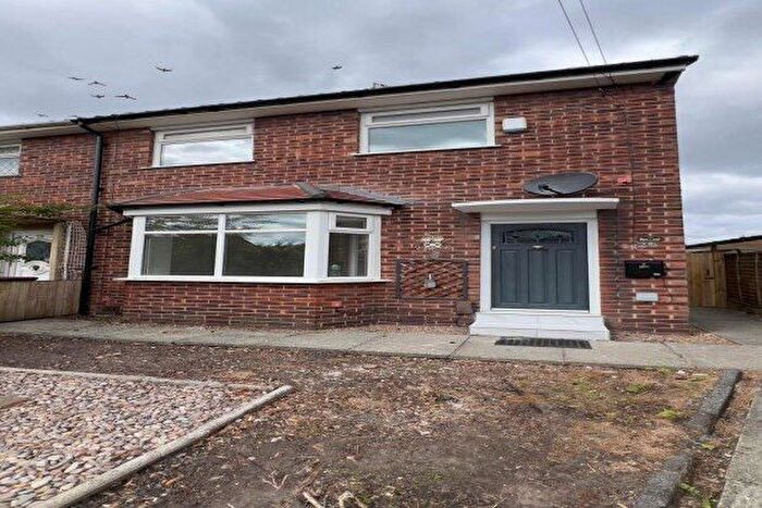 2 Bedroom Property To Rent In Yewdale, Manchester, M27