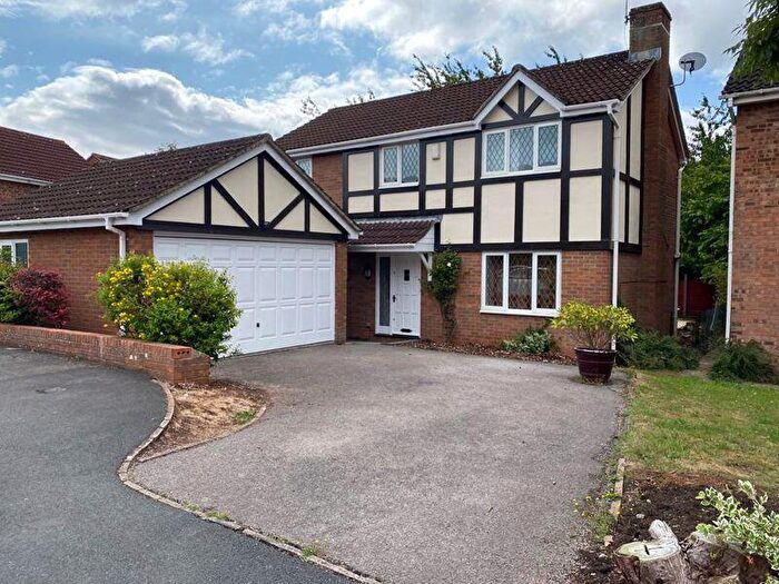 4 Bedroom Detached House To Rent In New Road, Bristol, BS34