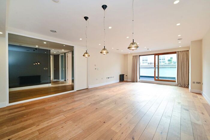 3 Bedroom Flat To Rent In The Henson Building, Oval Road, NW1