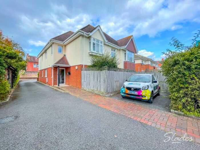 2 Bedroom Apartment To Rent In Chessel Avenue, Boscombe, Bournemouth, BH5