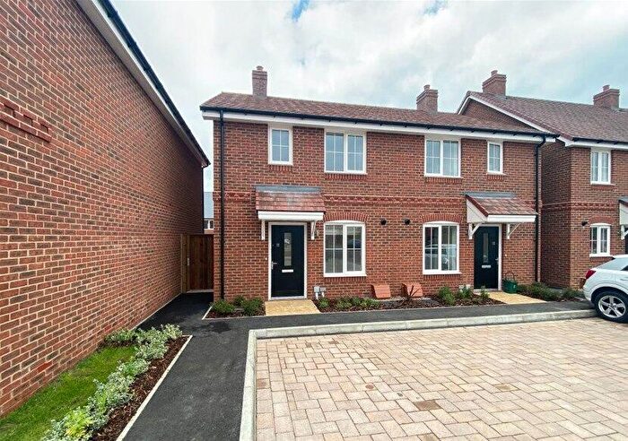 3 Bedroom House To Rent In Hedgehog Way, Berkhamsted, HP4