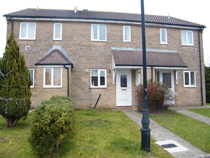 2 Bedroom Property To Rent In Priory Glade, Yeovil, BA21