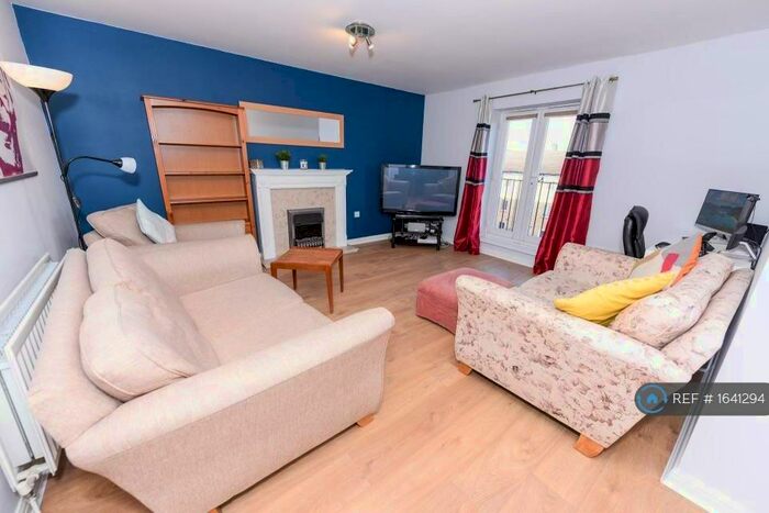 2 Bedroom Flat To Rent In Thackeray, Bristol, BS7