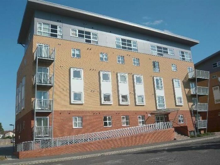 2 Bedroom Flat To Rent In Station Road, Elstree, Borehamwood WD6