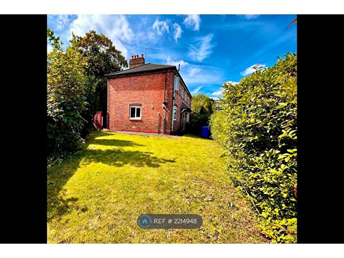 3 Bedroom Semi-Detached House To Rent In Briarfield Road, Manchester, M19