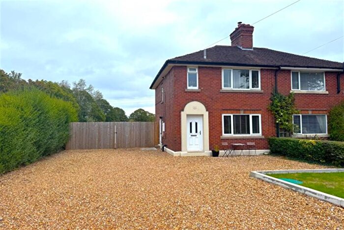 3 Bedroom Semi-Detached House To Rent In Rose Cottages, Holmes Chapel Road, Somerford, Congleton, CW12
