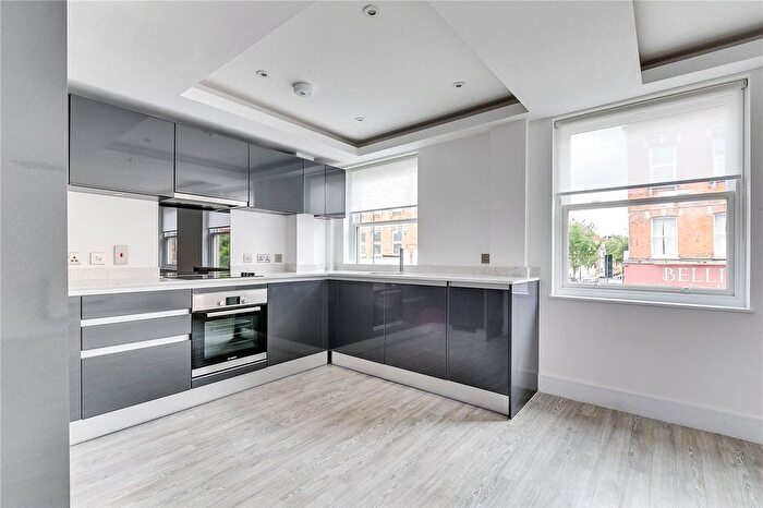 1 Bedroom Flat To Rent In Munster Road, Munster Village, SW6