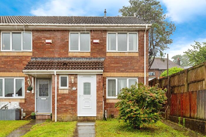 3 Bedroom End Of Terrace House For Sale In Clos Ysbyty, Cimla, Neath, SA11