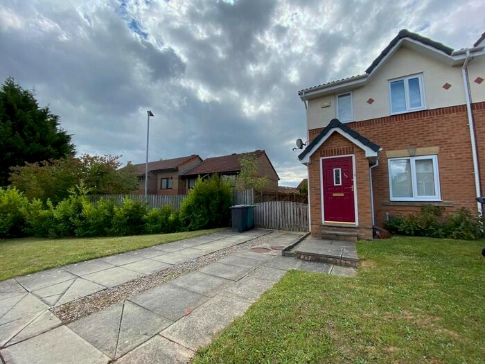 2 Bedroom Semi-Detached House To Rent In Stonegate Crescent, Meanwood, Leeds, LS7