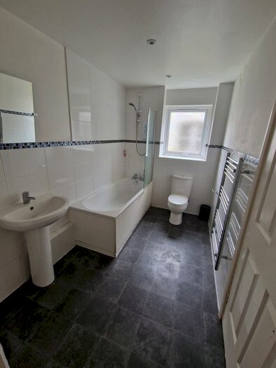 2 Bedroom Flat To Rent In Flat Kipling Court, Bexhill On Sea, TN40