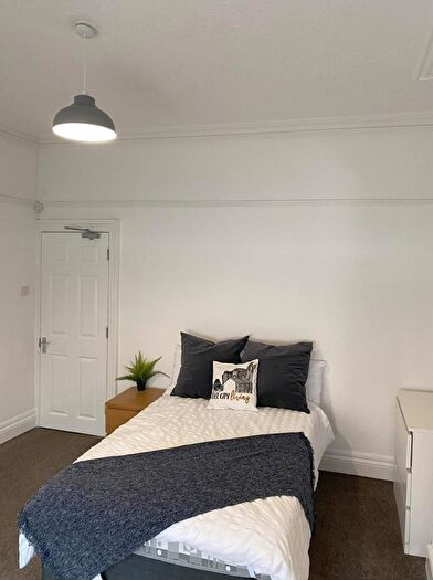4 Bedroom House To Rent In Shoreham Street, Sheffield, S2