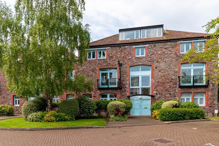 2 Bedroom Duplex For Sale In Pooles Wharf, Bristol, BS8