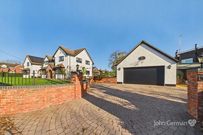 5 Bedroom Detached House For Sale In Lower Penkridge Road, Acton Trussell, ST17