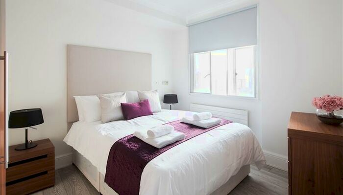 5 Bedroom Apartment To Rent In Strathmore Court, Park Road, London, NW8