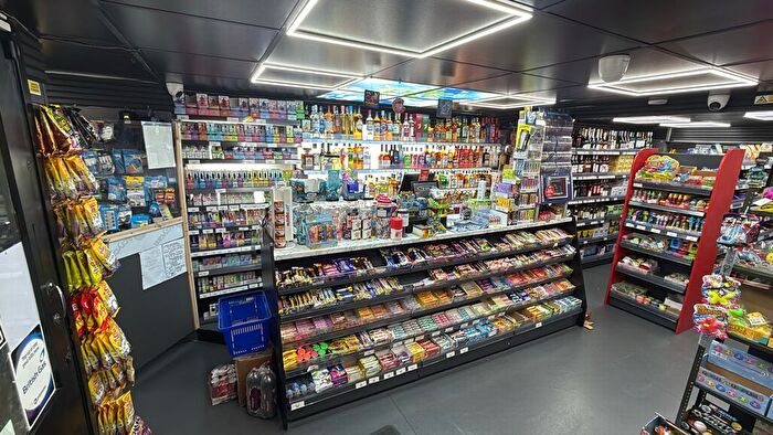 2 Bedroom Retail Property For Sale In High Street, Porthmadog, LL49