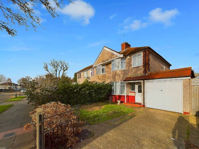 3 Bedroom Semi-Detached House To Rent In Annandale Road, Sidcup, Kent, DA15