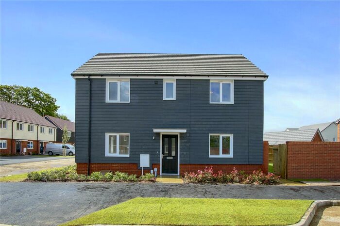 3 Bedroom Detached House To Rent In Nuthatch Lane, Sayers Common, West Sussex, BN6