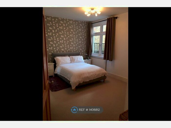 2 Bedroom Flat To Rent In Balham, London, SW12