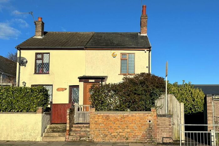 2 Bedroom Semi-Detached House To Rent In Edge View Cottage, Church Road, Lowestoft, NR32