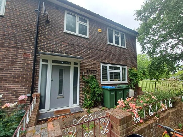 3 Bedroom End Of Terrace House To Rent In Peterstone Road, London, SE2