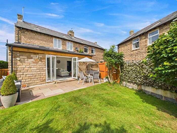 3 Bedroom Semi-Detached House For Sale In Corn Close, Barnard Castle, DL12