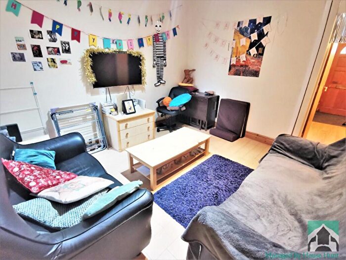 6 Bedroom Terraced House To Rent In St. Edwards Road, Birmingham, B29