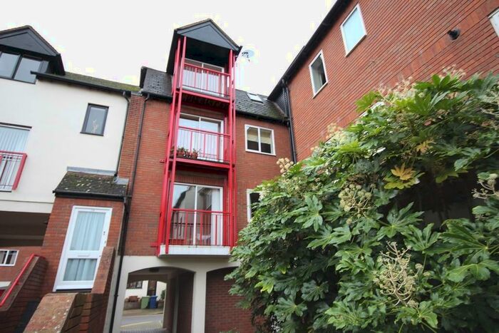 1 Bedroom Flat To Rent In Priors Court, Back Of Avon, Tewkesbury, GL20
