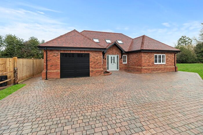 3 Bedroom Detached Bungalow For Sale In Hop Gardens, Ninfield, Battle, TN33