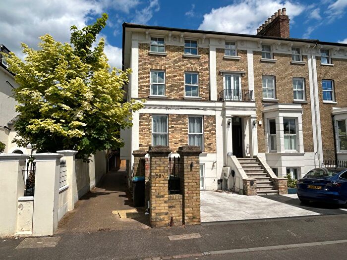 Studio To Rent In Herne Road, Surbiton, KT6