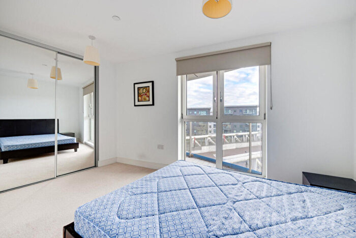 1 Bedroom Apartment For Sale In Queensland Road, Holloway, N7