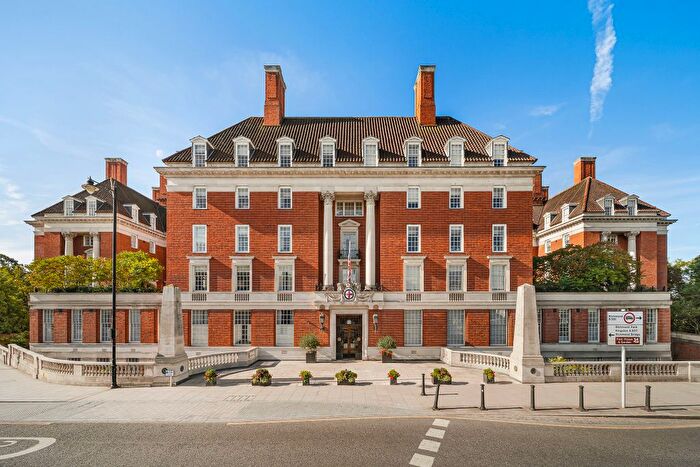 2 Bedroom Flat For Sale In Star Amp; Garter Hill, Richmond, London, TW10