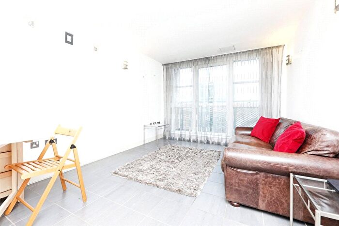 1 Bedroom Flat To Rent In Sanctuary Street, London, SE1