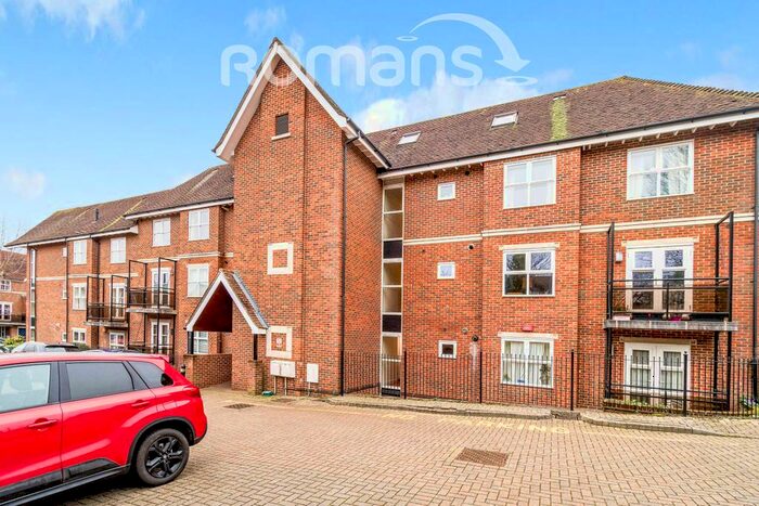 2 Bedroom Flat To Rent In Marston Gate, Winchester SO23