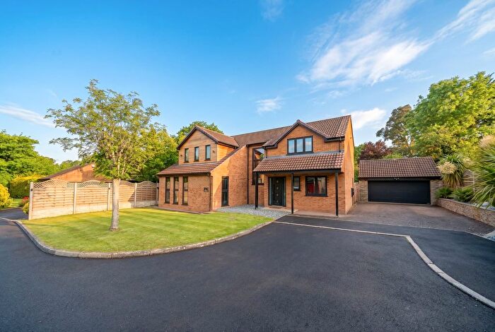 5 Bedroom Detached House For Sale In Grove Drive, Taunton, TA2