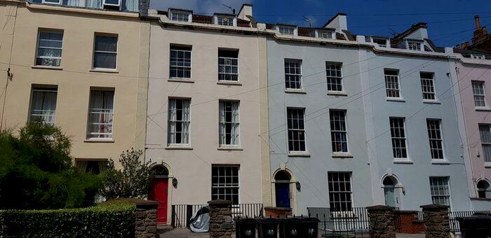 1 Bedroom Flat To Rent In Meridian Place, Bristol, BS8