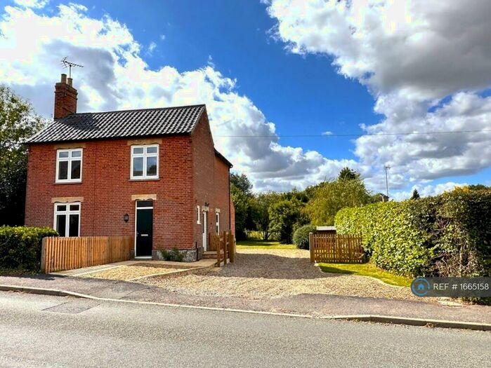 3 Bedroom Detached House To Rent In Southwold Road, Wrentham, NR34