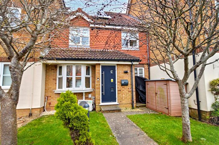 2 Bedroom Terraced House To Rent In Falmouth Close, Eastbourne, BN23