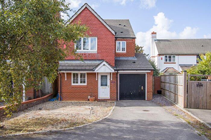 3 Bedroom Detached House For Sale In The Grange, Penarth, CF64