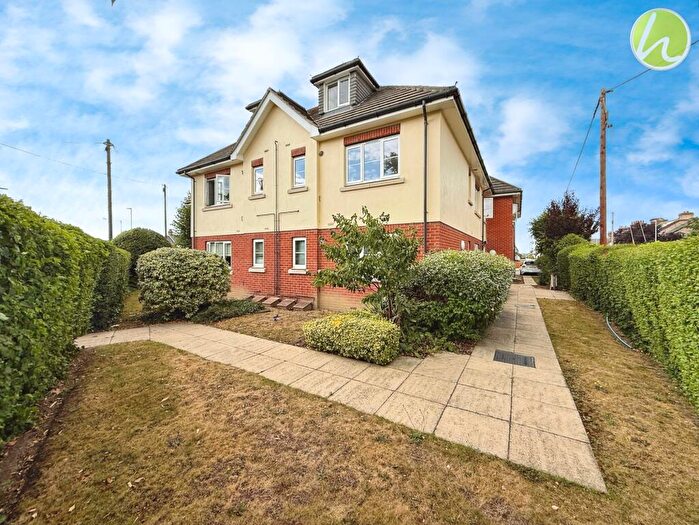 1 Bedroom Flat To Rent In Corringham Road, Stanford-Le-Hope, SS17