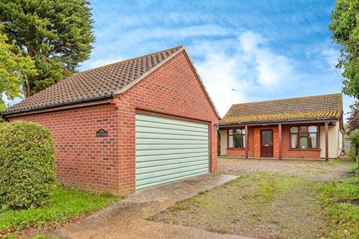 4 Bedroom Detached Bungalow For Sale In Market Road, Potter Heigham, Great Yarmouth, NR29