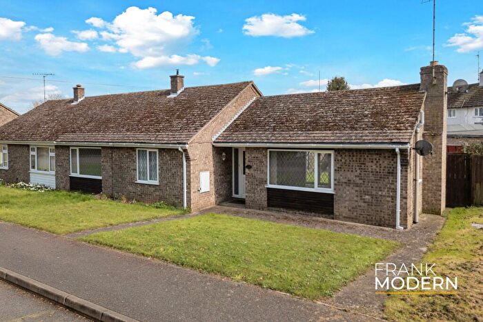 3 Bedroom Bungalow For Sale In Roman Drive, Stibbington, PE8