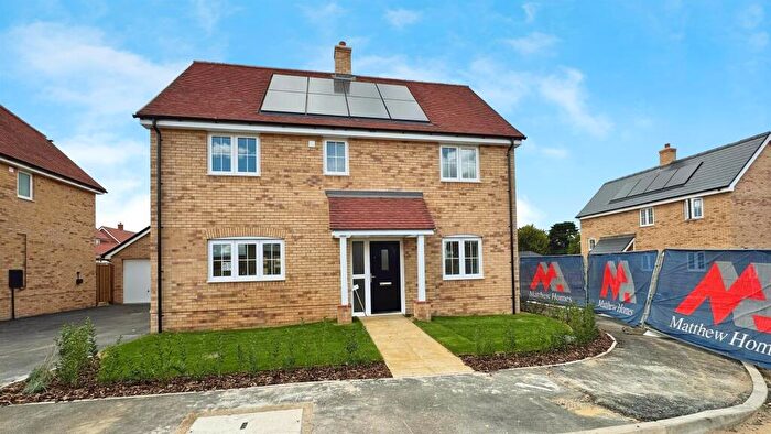 4 Bedroom Detached House For Sale In Larkspur Circle, Thurston, Bury St. Edmunds, IP31